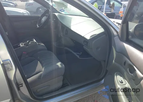 2002 Buick Century Custom z USA, uszkodzony, nr VIN 2G4WS52JX21286112